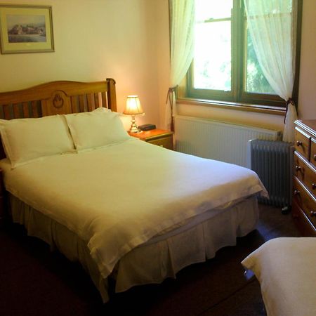 Hotel Avonleigh คาทุมบา ภายนอก รูปภาพ