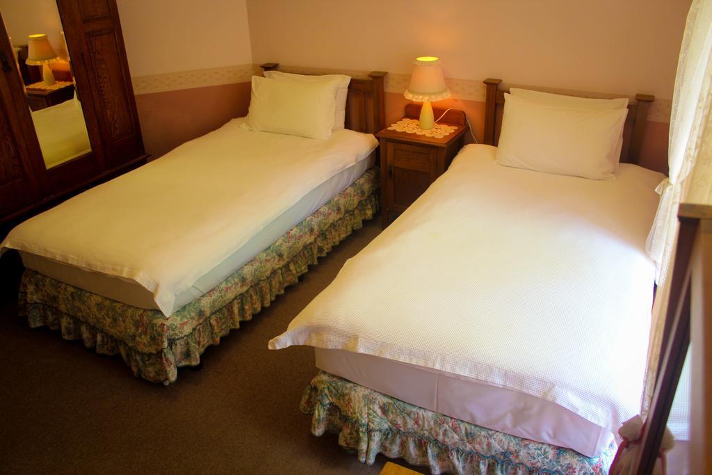 Hotel Avonleigh คาทุมบา ห้อง รูปภาพ