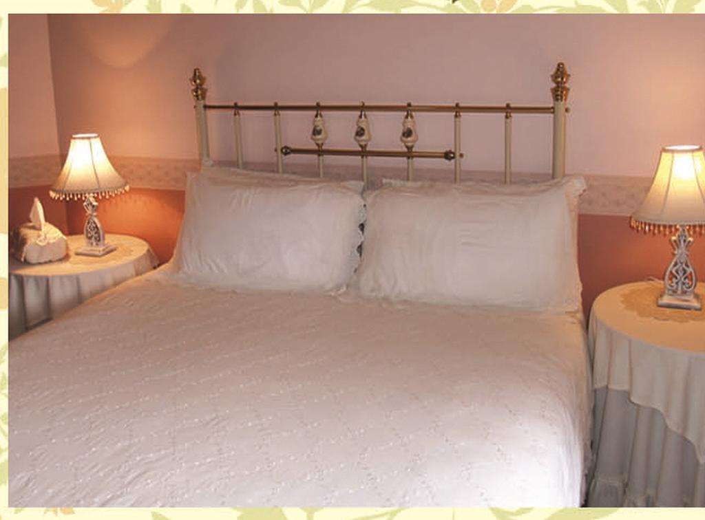 Hotel Avonleigh คาทุมบา ภายนอก รูปภาพ