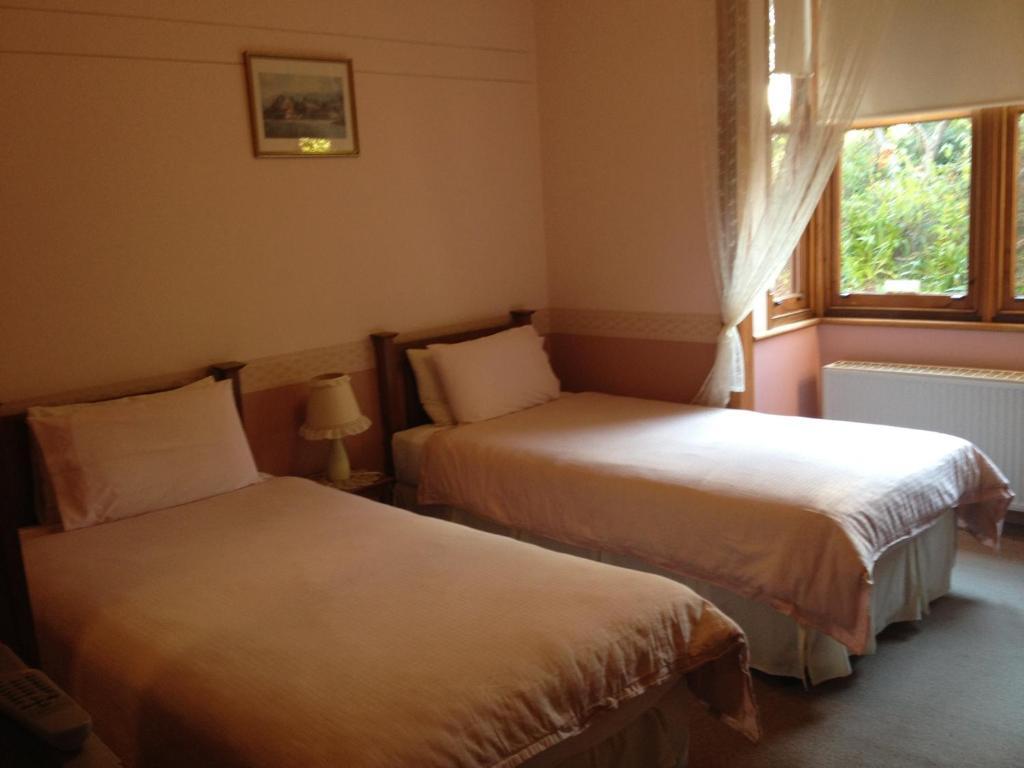 Hotel Avonleigh คาทุมบา ห้อง รูปภาพ