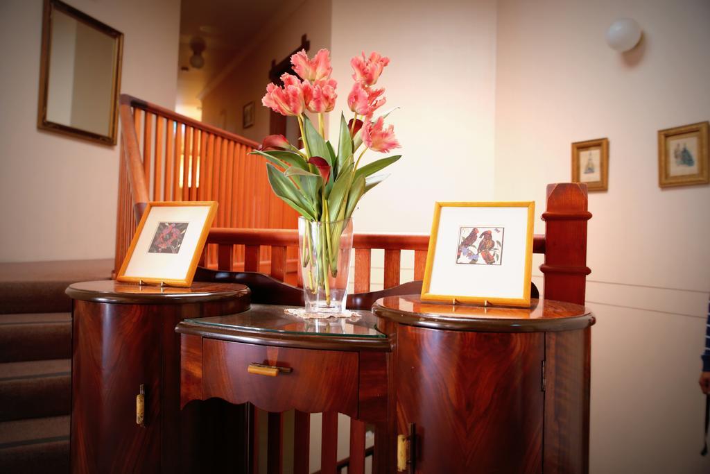 Hotel Avonleigh คาทุมบา ภายนอก รูปภาพ