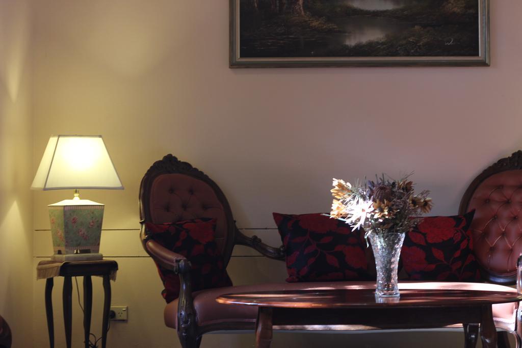 Hotel Avonleigh คาทุมบา ภายนอก รูปภาพ