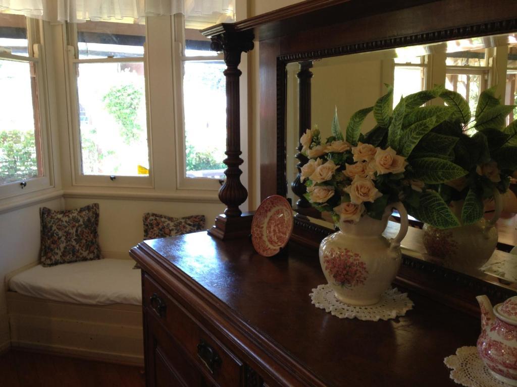 Hotel Avonleigh คาทุมบา ภายนอก รูปภาพ