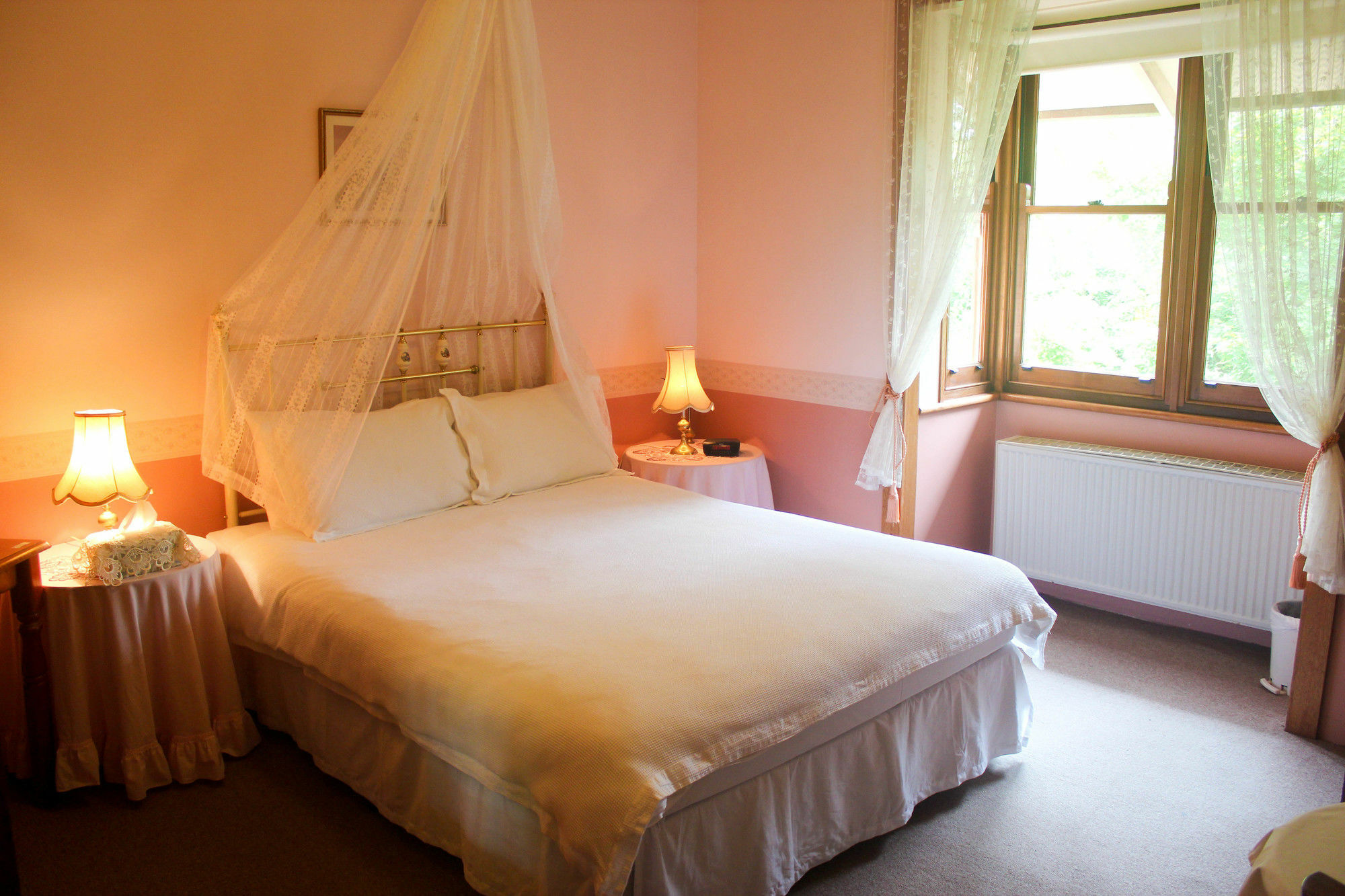 Hotel Avonleigh คาทุมบา ภายนอก รูปภาพ
